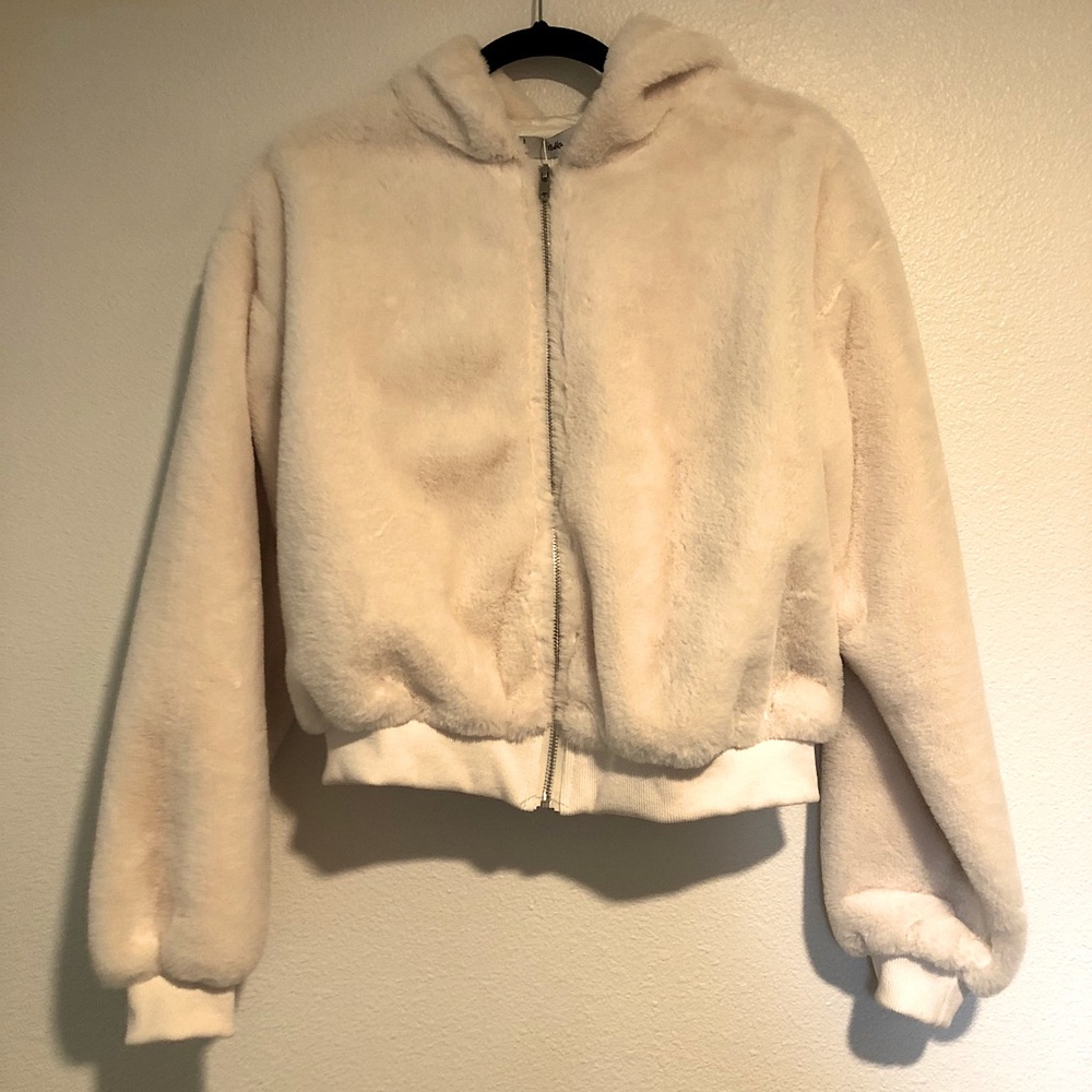 NWT Adika White Sherpa Jacket, Size Medium